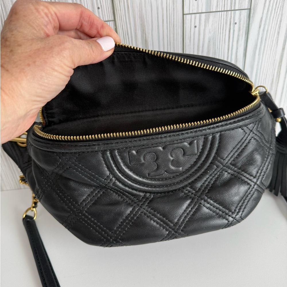 Tory Burch Black Leather Crossbody Bag in perfect condition - Picture 7 of 10